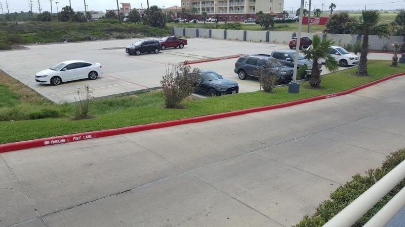 Days Inn & Suites By Wyndham Galveston West/Seawall Экстерьер фото
