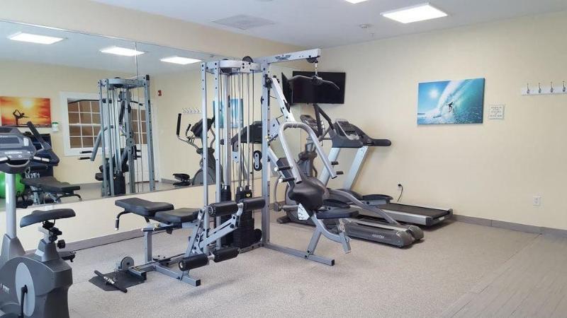 Days Inn & Suites By Wyndham Galveston West/Seawall Экстерьер фото
